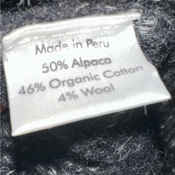 Indigenous Charcoal Cable Knit Crewneck Sweater - Picture 4 of 5